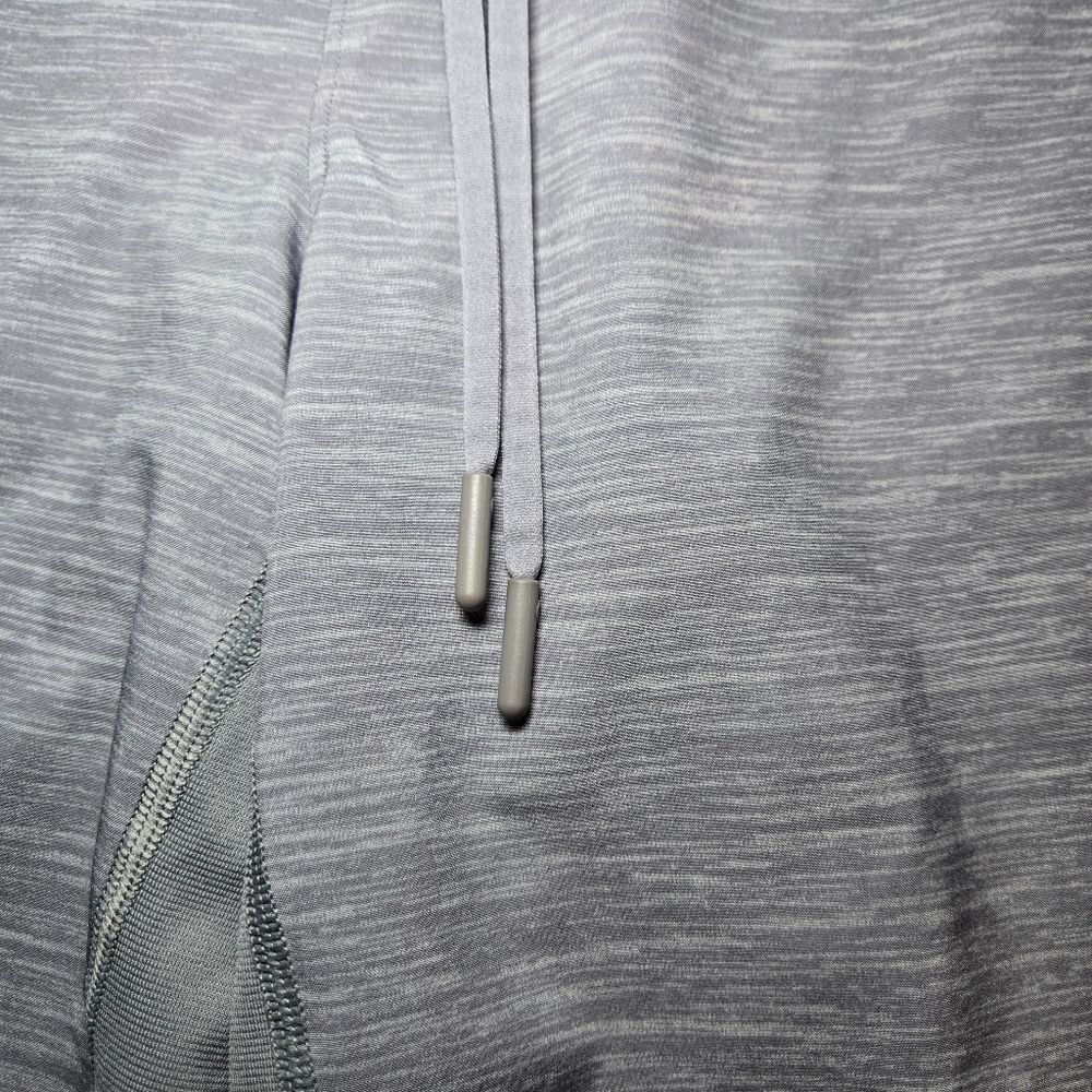 Men's Lululemon T.H.E. Short 9" - Heather Allover Sea Salt Light Cast - Picture 7 of 9
